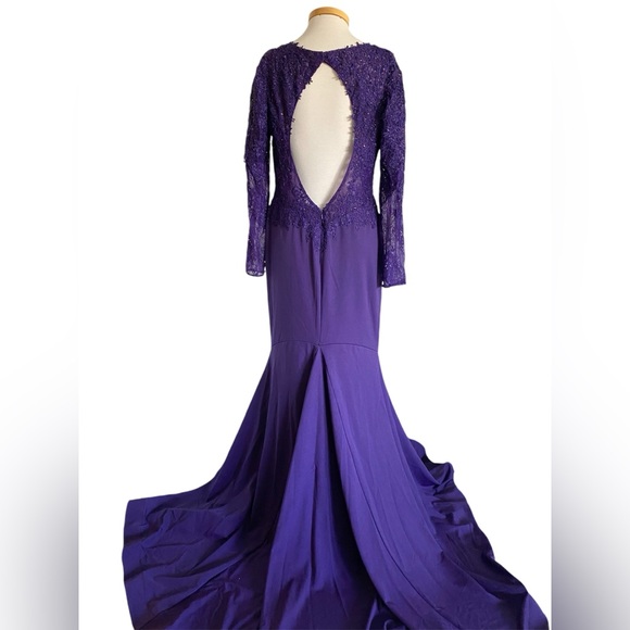 Mori Lee Madeline Gardner Gown Dress Sz 14 Purple Long Sleeve Sequins Lace Gala - Picture 5 of 16
